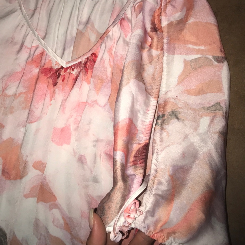 Jennifer Lopez blouse - Picture 3 of 3